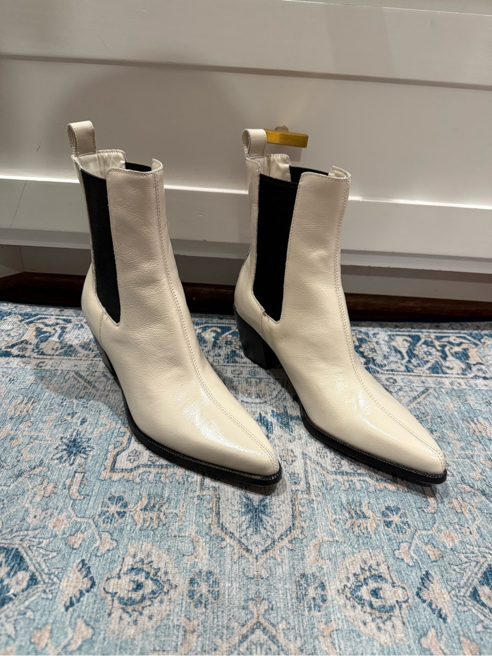 Women's Cream Pointed Toe Western Waterproof Boots